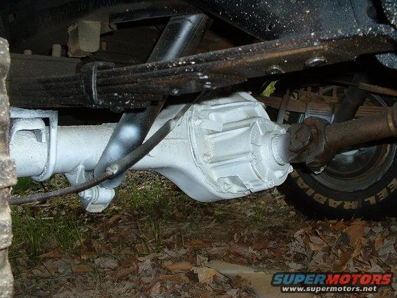 dscf0012.jpg Got bored and had a bunch of extra white spray bombs