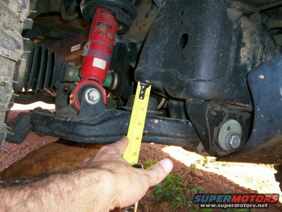 4x2-trd-tundra-struts--bumpstop-compression-test.jpg 
