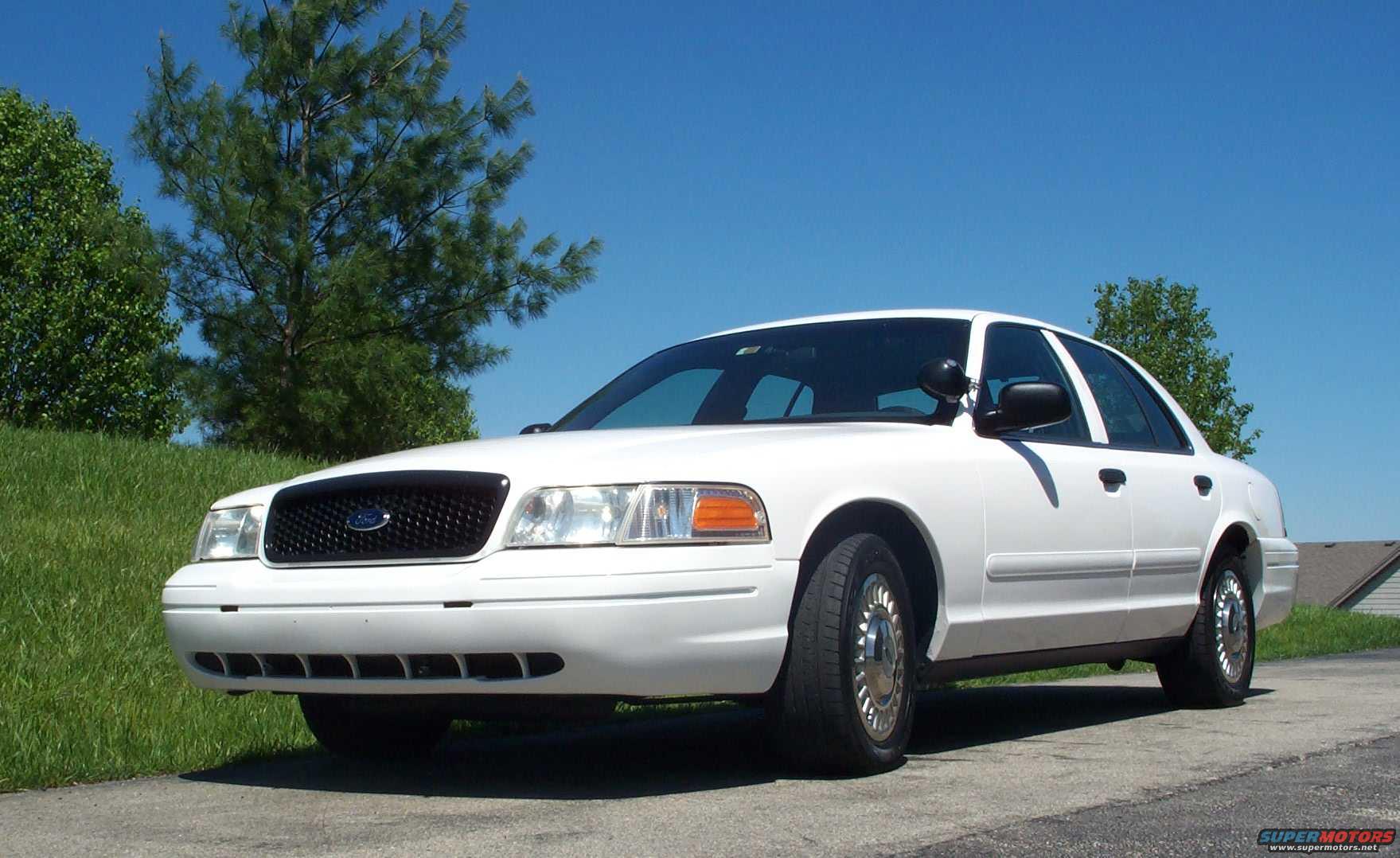 2001 Ford Crown Victoria “Flying Snow”