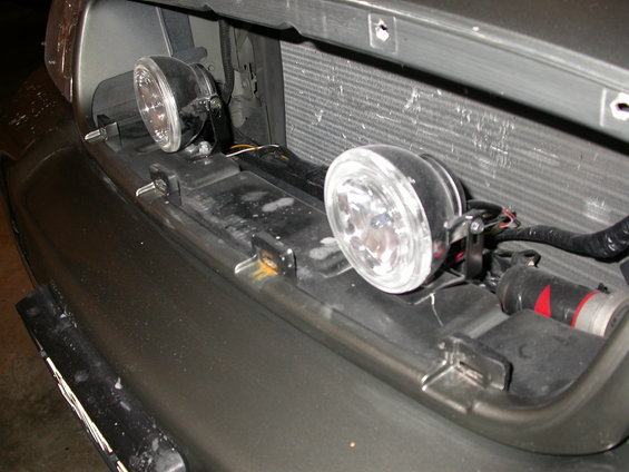 Fog Lights with my grille removed.