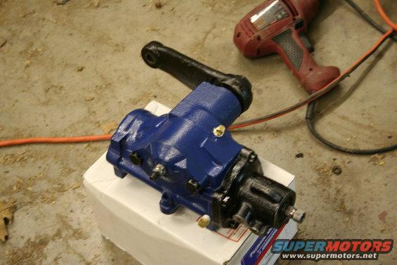 img_0177.jpg Tapped steeing box, rebuilt, ready for hydro.