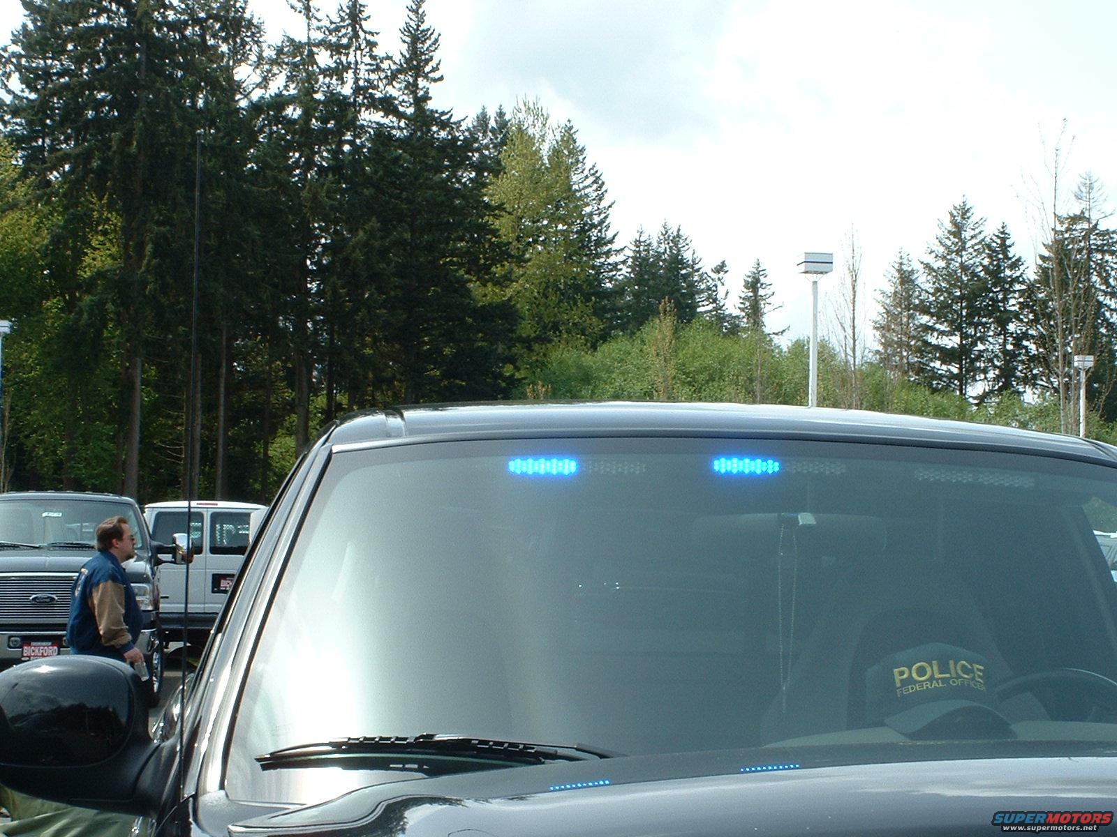 1999 Ford Crown Victoria photo
