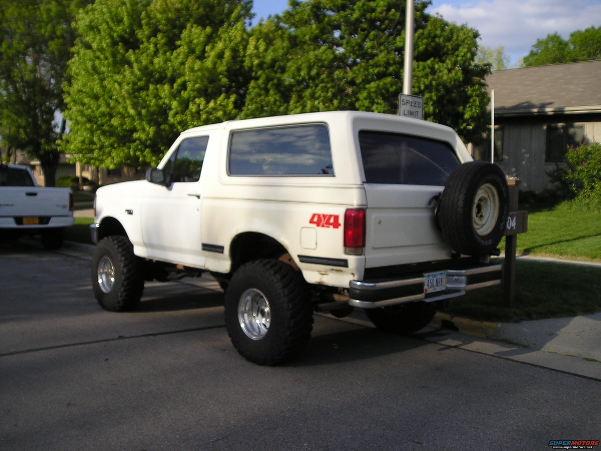 1990 Ford Bronco photo
