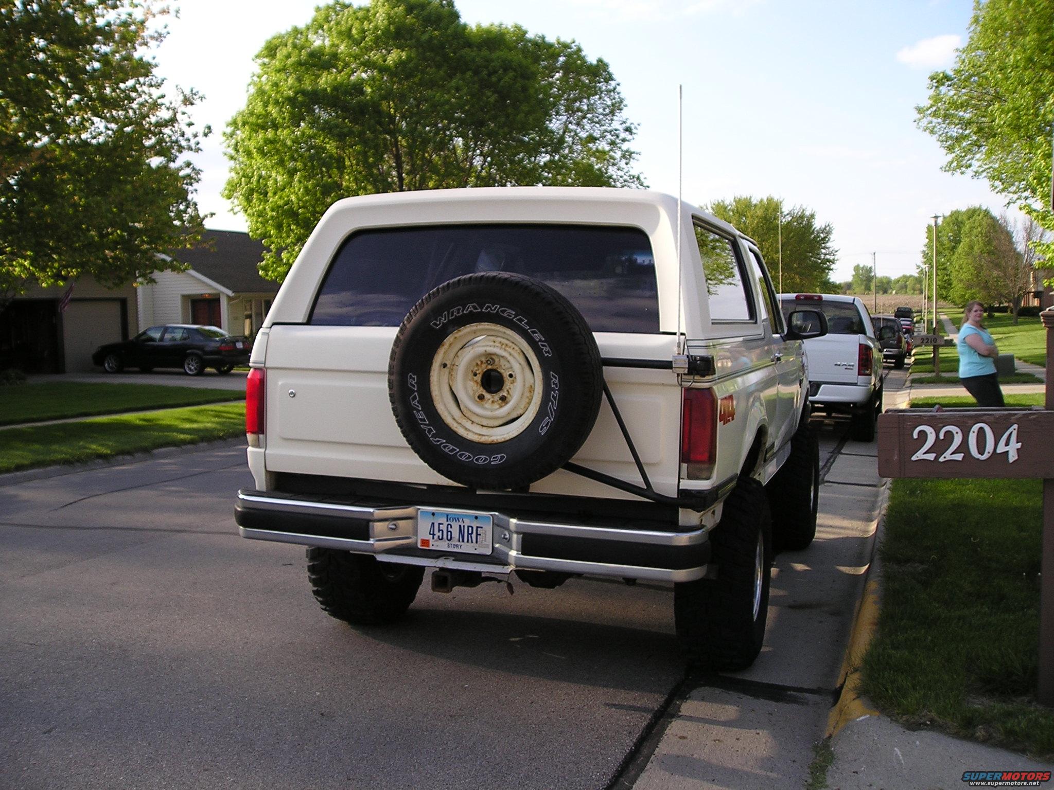 1990 Ford Bronco photo