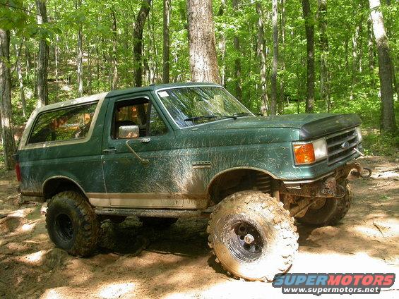 Went without a front bumper this time, just bolted up some chevy tow hooks.  If there's one thing chevy knows how to make it's tow hooks.