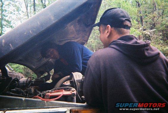 55200617.jpg broken throtle cable