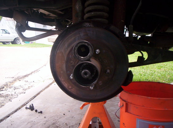 In this photo you can see how the adapter fits into the special nut. 