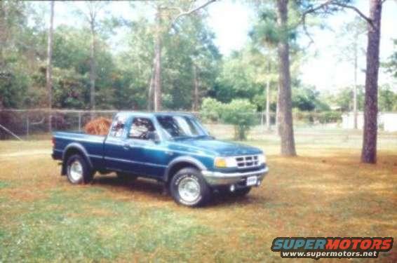 ford_ranger_4x4.jpg My 1994 Ford Ranger 4x4. It was my pride and joy until I had to get rid of it.