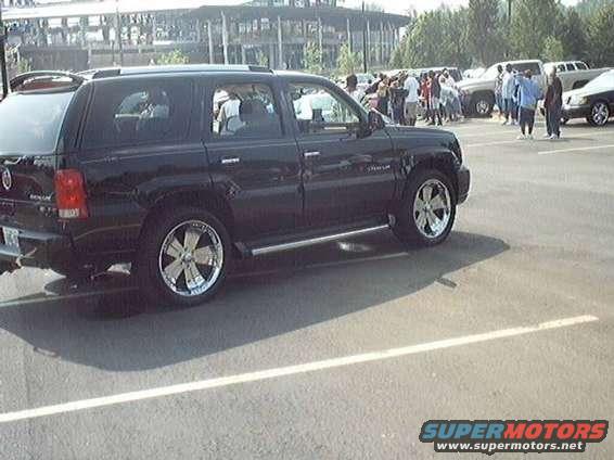 escalade.jpg 