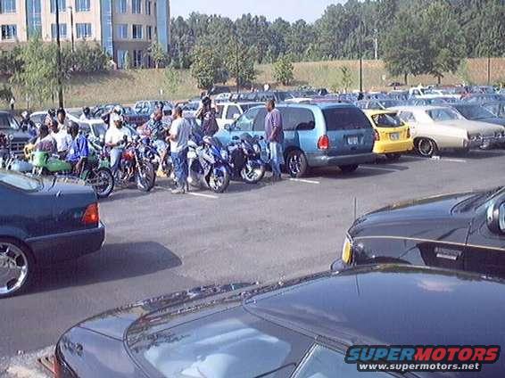 motorcycle_gang_1.jpg 
