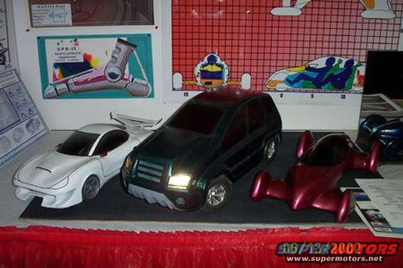 1.8_car_display.jpg (L to R:) Acura VSX, Ford Exodus, and Honda Osprey at the 2002 Art Institute of Pittsburgh Portfolio Review.