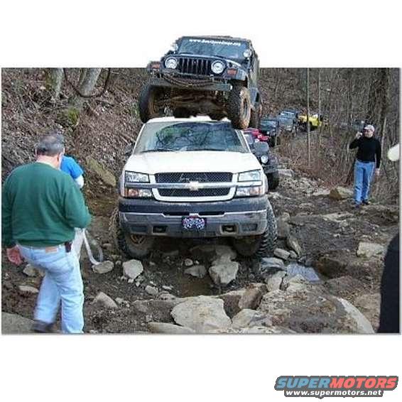 chevy4.jpg hey shouldn't that jeep be a ford!!!