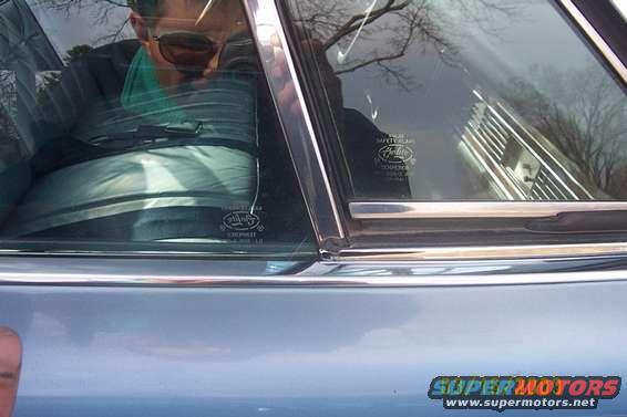 lincoln_001.jpg "Car Lite" factory glass photo.