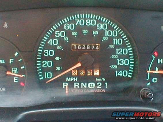 gauges_1.jpg Mileage, notice the trip odometer and the fuel gauge, not bad!