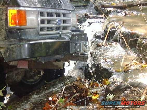 jims_tubes.jpg My hi-lift helper tubes get in the way of my approach angle.  They've GOT to go before I wheel again.