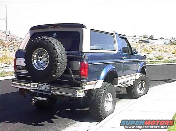 10000019.jpg The rear window Lund Air Jammer helps out HUGE in the rain and snow.