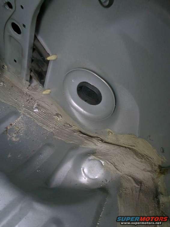 right_inside_fender.jpg Right Inside Fender