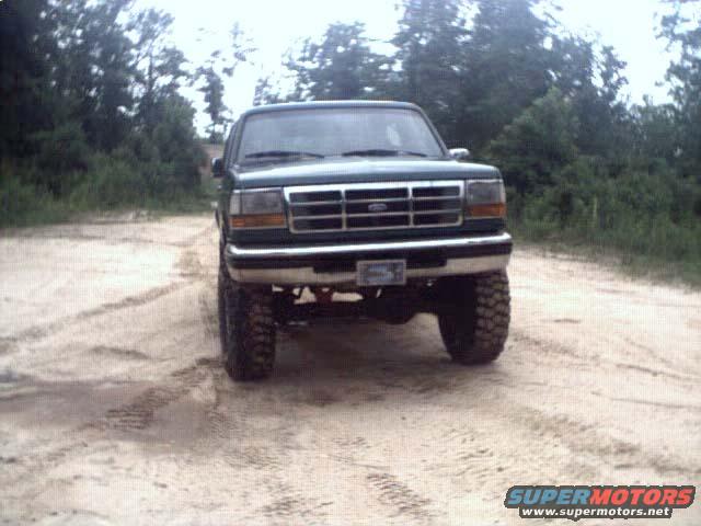 1996 Ford Bronco front view, dark green
