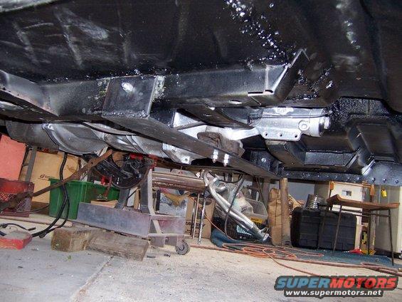 000_0305.jpg T-5 cross member