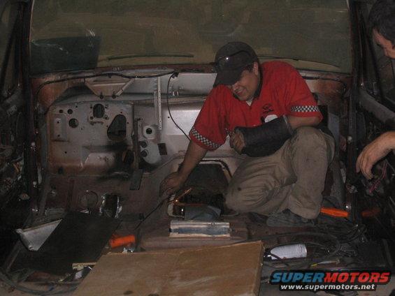 interior007.jpg 