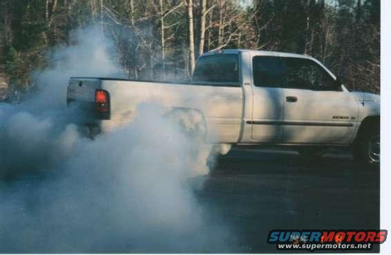 rambrnout.jpg Mopars ain't too shabby