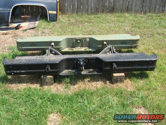 img_1309.jpg complete bumper black parts bumper green