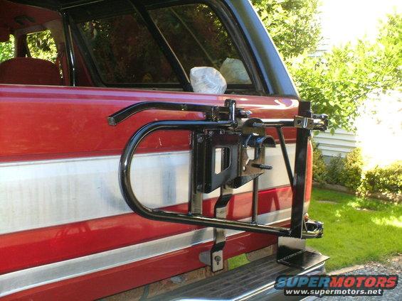 1989 Ford Bronco rear with aftermarket spare tire carrier mounted