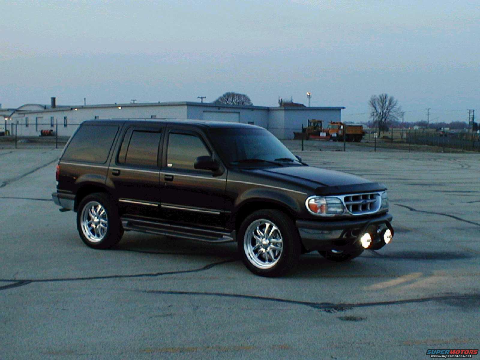 1998 Ford Taurus photo