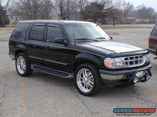 1998 Ford Taurus photo