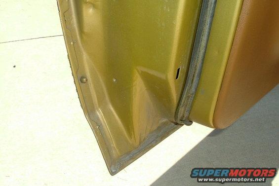 drivers-side-door-bottom.jpg Driver side door bottom