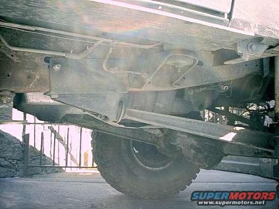 pict0114.jpg Radius arm bracket.  Not dropped.  Will probably make a new bracket that is dropped down.