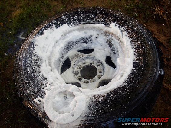 degreaser.jpg Get all that grease off there.