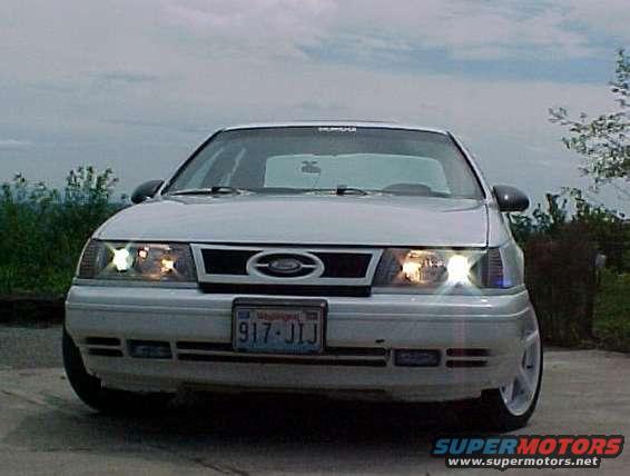 35.jpg High beams: Bixenon's as well as the halogen highbeams.