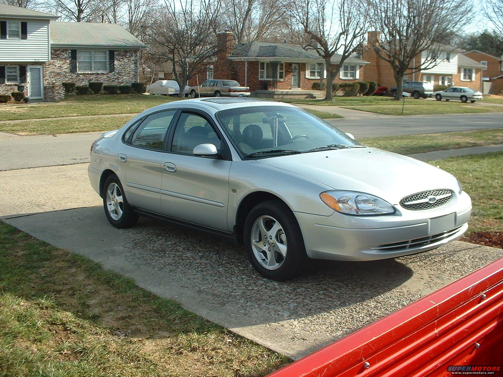 2002 Ford Taurus
