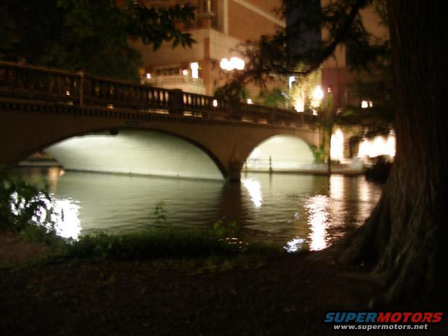 p7220159-(small).jpg Riverwalk