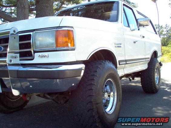 dads-jeep-and-my-bronco-012.jpg 