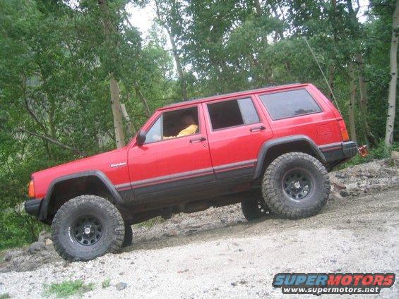 jeep-2.jpg little sidehill action