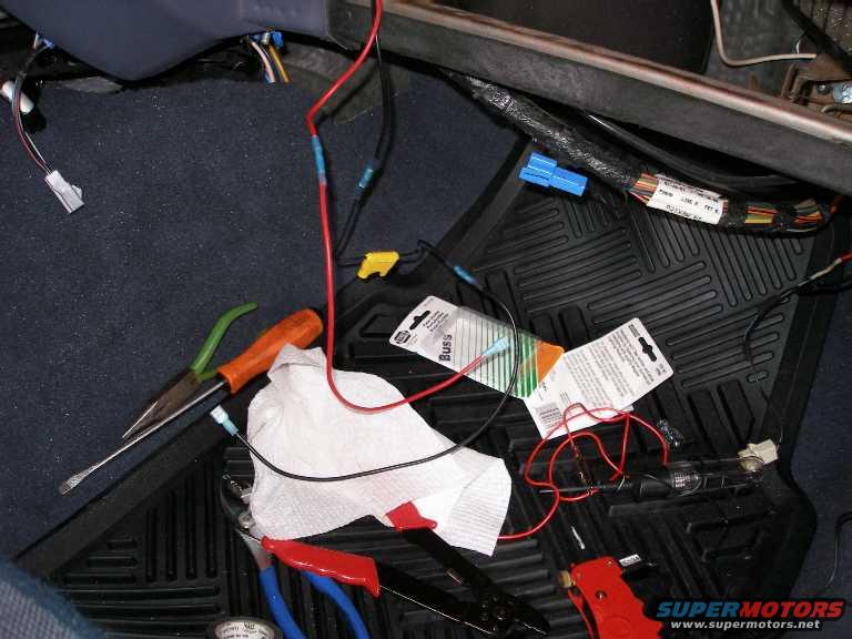 The wiring for the additional 12V outlet, with the required connectors.