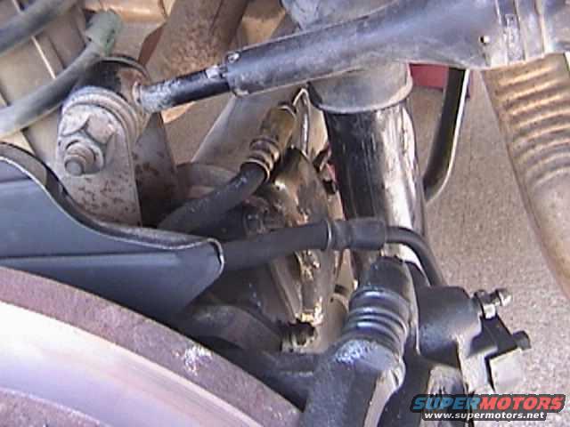 And last but not least the last braket shot. someone has to know where this piece of crap goes!