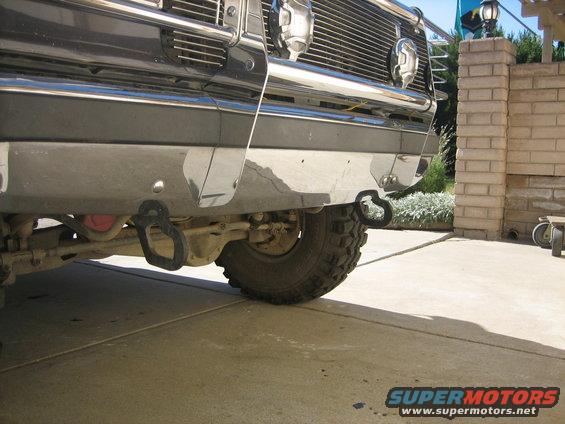 Front tow hooks on a 1989 Ford Bronco