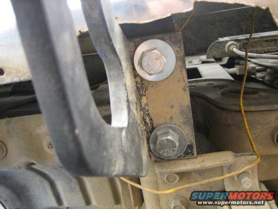 towhook4.jpg Im going to get 1/2 Grade 8 bolts.