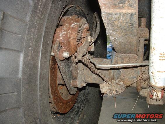 Rear disc left
1976 eldorado caliper