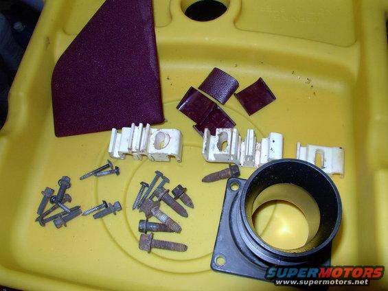 May not look like much, but those 4 door pull trim cover tabs are GOLD ! all on their own. I also scored some much needed brake/fuel line hold down clips, an airbox hose connector (I aim to modify) and my driver's door panel speaker cover (which I've needed for quite a while !). Each clip was worth more at the stealership, than I paid for everything here !