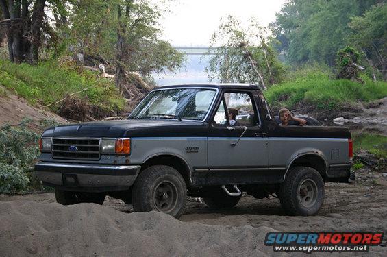 oldbronco.jpg This was shot one week before the lift.