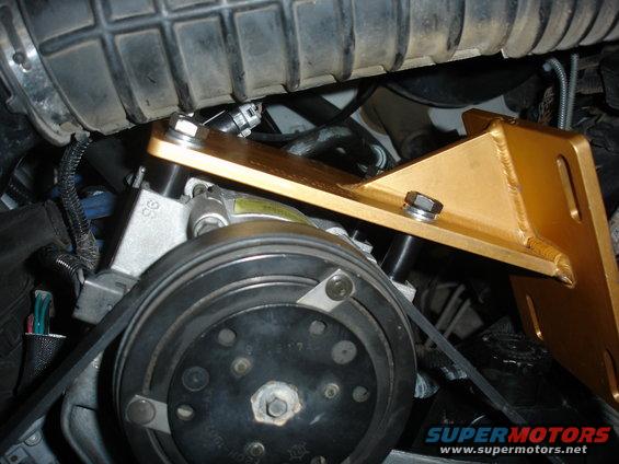 bronco-002.jpg Close up shot of the spacers.