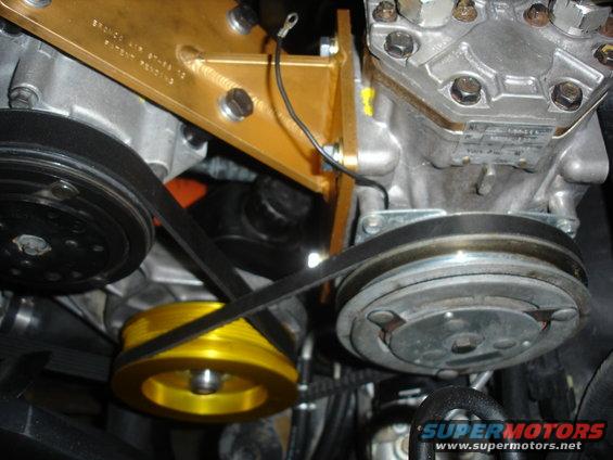 bronco-023.jpg Belt installed and tightened down.