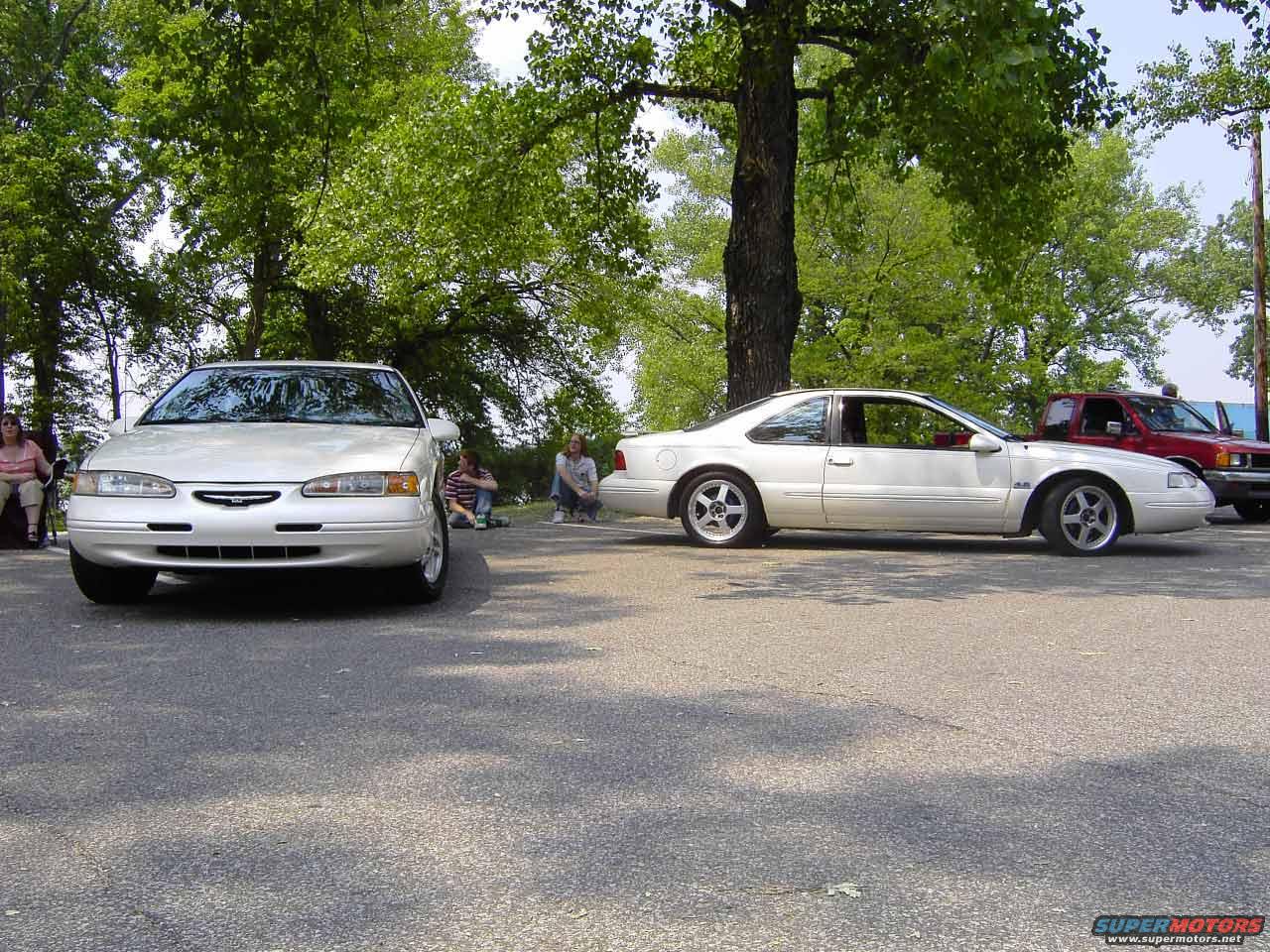 1996 Ford Thunderbird photo