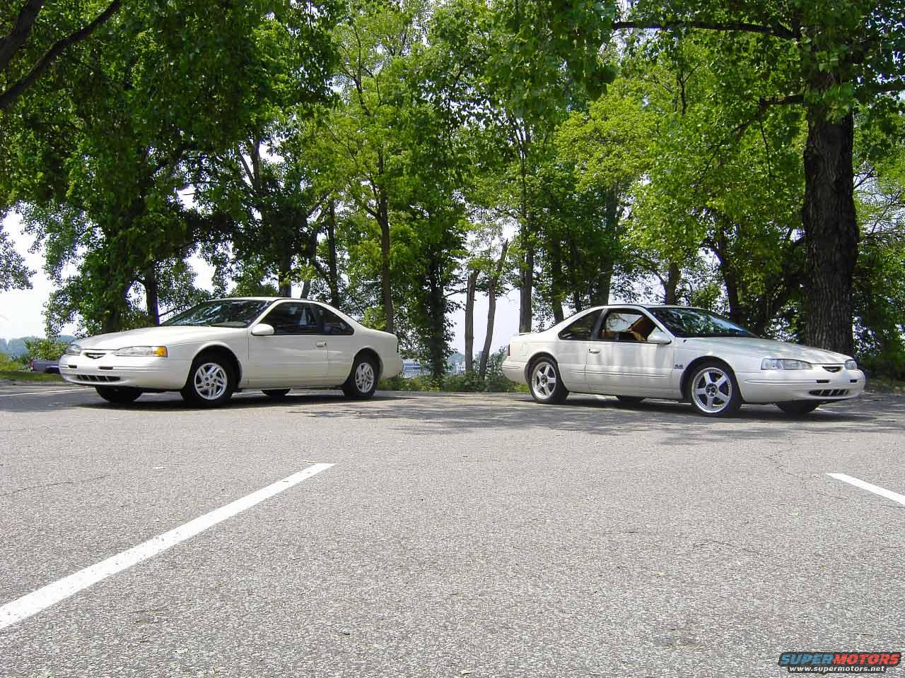 1996 Ford Thunderbird photo
