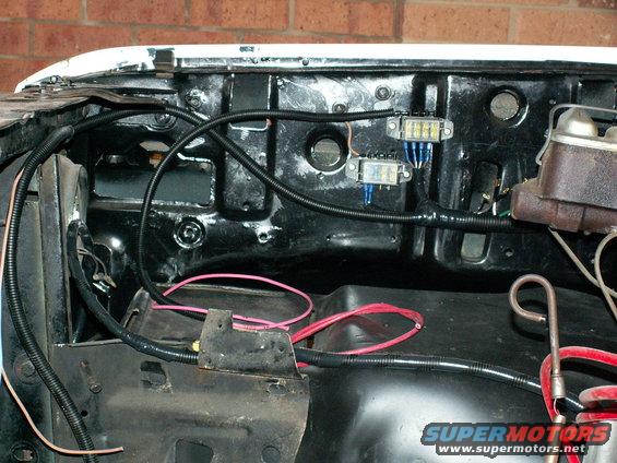all engine bay wiring now in convoluted tubing for wear, heat and weather/fluids resistance, and of course good looks!