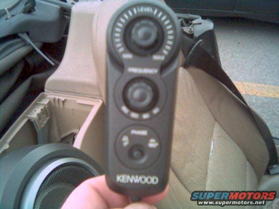 wiredremote.jpg adjustable level, frequency cut-in and phase